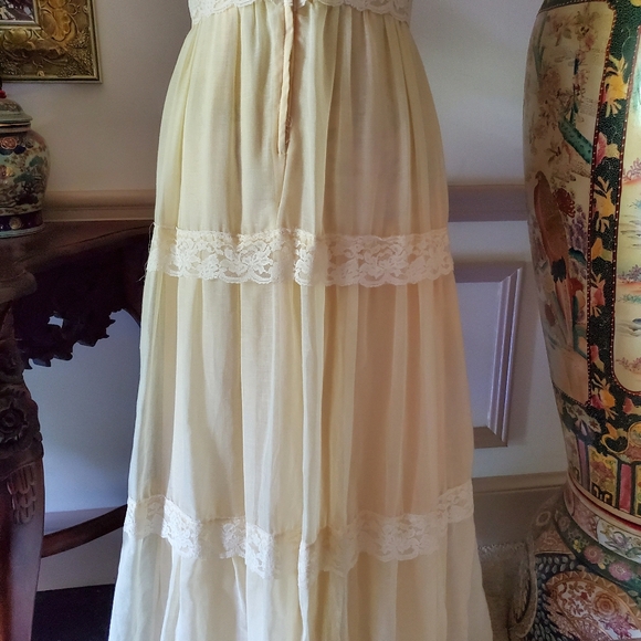 70s Vintage Butter Yellow Tiered Boho Maxi Dress - Picture 7 of 16